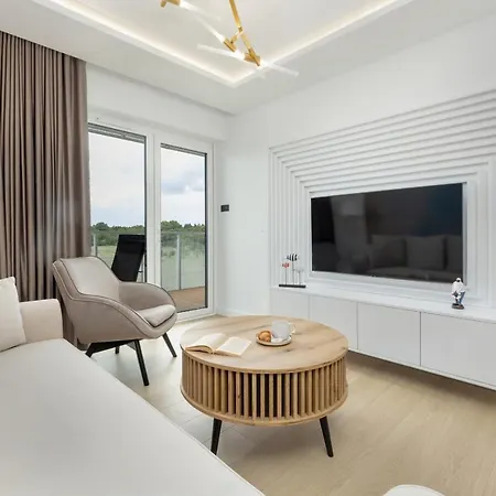 Polanki Aqua Apartment With Parking By Renters Prestige Kolobrzeg Exterior photo