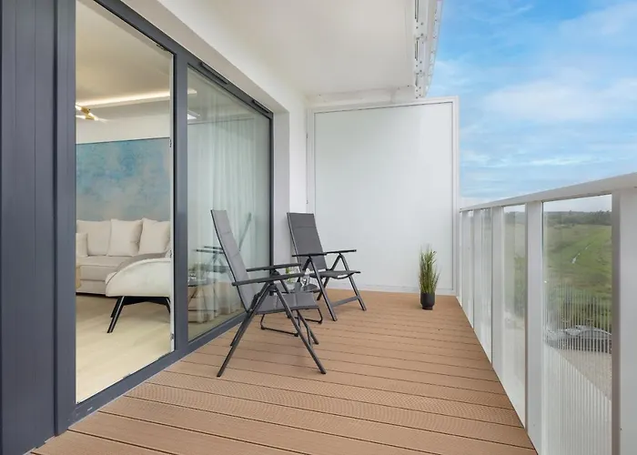 Polanki Aqua Apartment With Parking By Renters Prestige